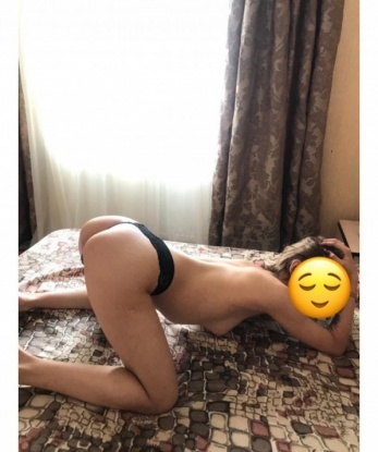сладкий! Я - твоя фантазия, твоя воплощенная страсть🔥 Я креативная, нежная и опытная девочка с фото, которая готова исполнить все твои тайные желания.💋 Я знаю, как доставить удовольствие и создать незабываемую атмосферу нашего встречи. Со мной ты окунешься в мир искушения и наслаждения.🌟 Я живу в Москве и готова встретиться с тобой в любое время. В моих услугах есть все, что нужно для полного релакса и эйфории: классический секс, оральные ласки, массаж и многое другое.🔞 Не откладывай на завтра, приходи ко мне уже сегодня и получи настоящий кайф!😉 Отзывы моих довольных клиентов ты найдешь на моей странице.💯 Только у меня можно испытать непередаваемые ощущения и насладиться истинным наслаждением. Жду тебя, мой милый!💕 Верочка